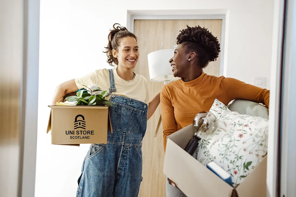 Self-Storage for University Students: Why Pay-Per-Box is the Better Choice